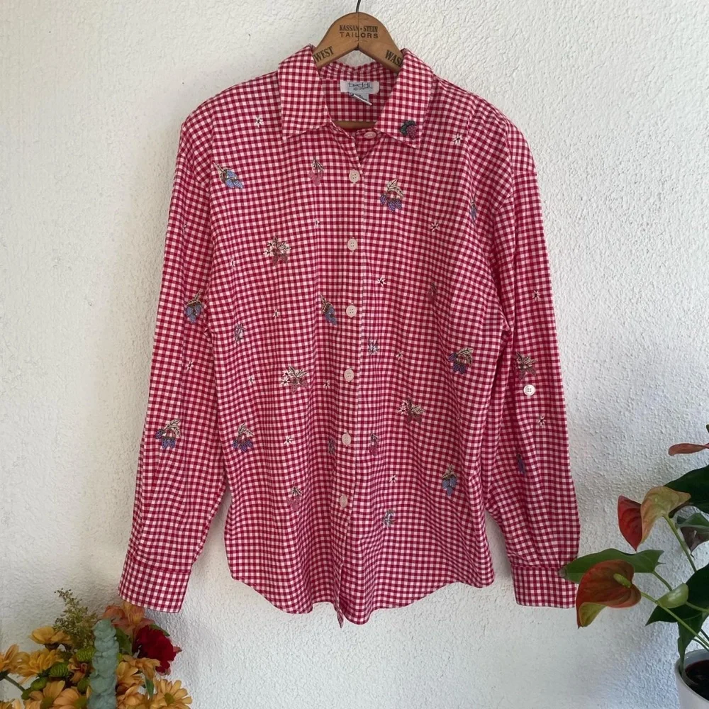 Vintage red gingham button up with embroidered flowers and fruit by Teddi - Picture 1 of 4